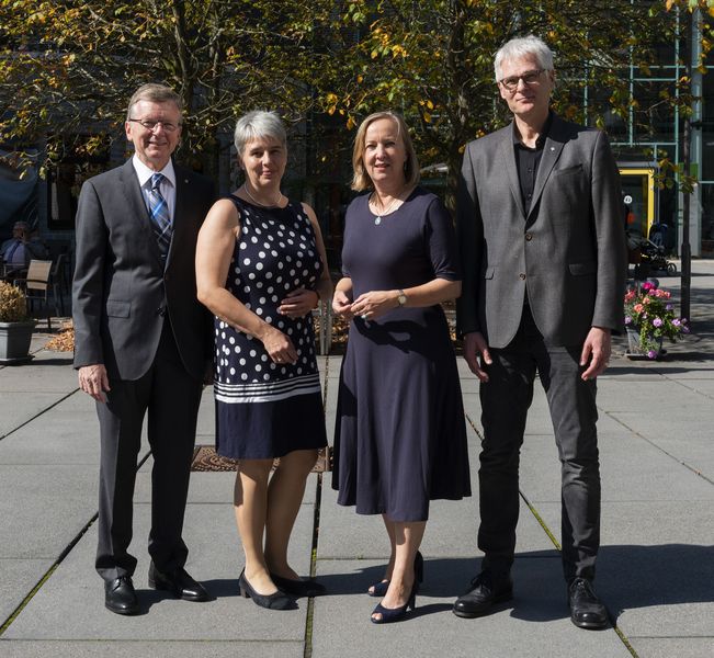 von links nach rechts: Dieter Kaufmann, Dr. Andrea Bör,  Dr. Waltraud Kreutz-Gers,  Dr. Roland Kischkel